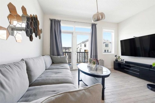 14 Nolan Hill Gate Nw, Calgary, AB - Indoor Photo Showing Living Room