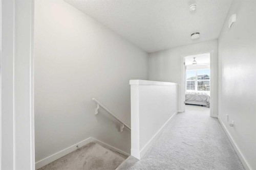 14 Nolan Hill Gate Nw, Calgary, AB - Indoor Photo Showing Other Room