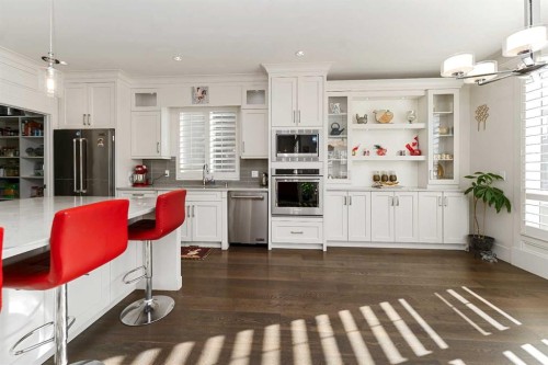 129 Kinniburgh Gardens, Chestermere, AB - Indoor Photo Showing Kitchen