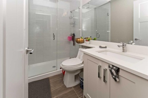 129 Kinniburgh Gardens, Chestermere, AB - Indoor Photo Showing Bathroom