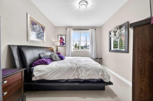 8 Tucker Circle, Okotoks, AB 