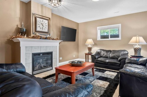 8 Tucker Circle, Okotoks, AB 