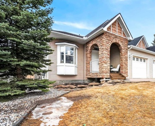 8 Tucker Circle, Okotoks, AB 