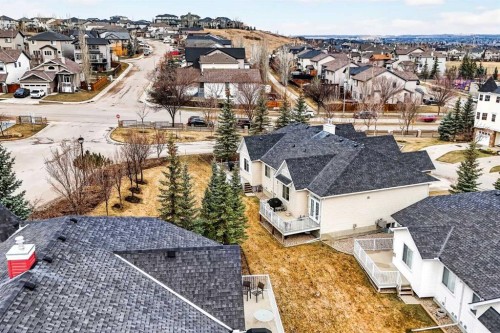 8 Tucker Circle, Okotoks, AB 