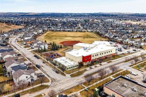 8 Tucker Circle, Okotoks, AB 