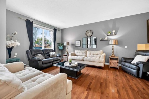 8 Tucker Circle, Okotoks, AB 