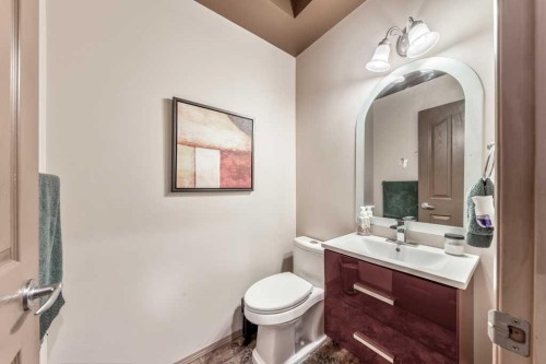 40 Cougar Ridge Heights Sw, Calgary, AB - Indoor Photo Showing Bathroom