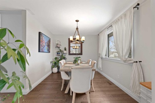 436 Ranchridge Bay Nw, Calgary, AB - Indoor Photo Showing Dining Room