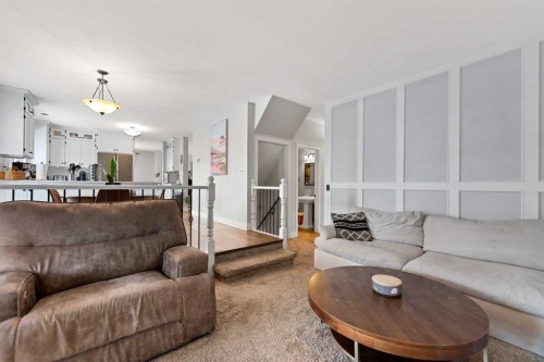 436 Ranchridge Bay Nw, Calgary, AB - Indoor Photo Showing Living Room