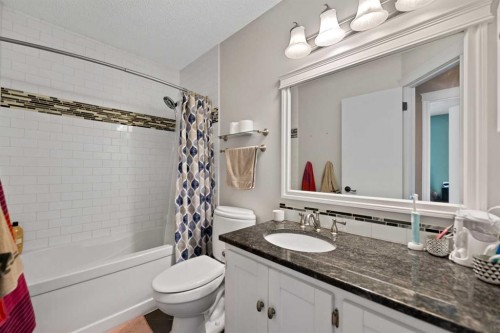 436 Ranchridge Bay Nw, Calgary, AB - Indoor Photo Showing Bathroom