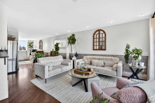 301-516 Cedar Crescent Sw, Calgary, AB - Indoor Photo Showing Living Room