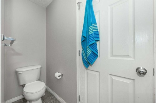 56 Evansbrooke Landing, Calgary, AB - Indoor Photo Showing Bathroom