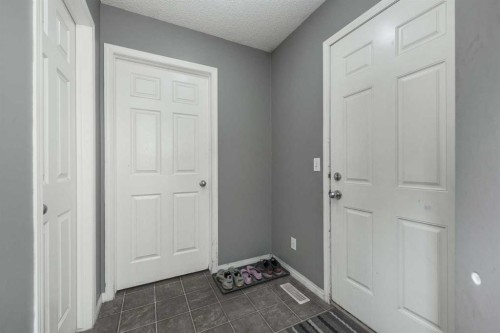 56 Evansbrooke Landing, Calgary, AB - Indoor Photo Showing Other Room