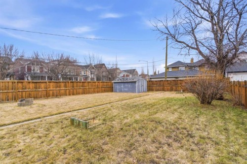 2048 38 Avenue Sw, Calgary, AB - Outdoor