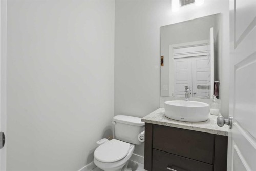 338 Red Sky Terrace Ne, Calgary, AB - Indoor Photo Showing Bathroom