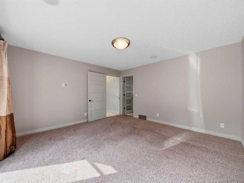 10703 Willowgreen Drive Se, Calgary, AB - Indoor Photo Showing Other Room