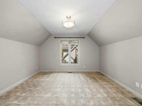 10703 Willowgreen Drive Se, Calgary, AB - Indoor Photo Showing Other Room