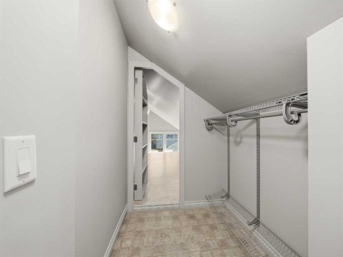 10703 Willowgreen Drive Se, Calgary, AB - Indoor