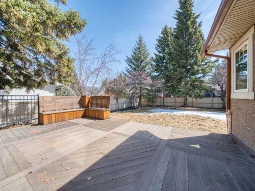 10703 Willowgreen Drive Se, Calgary, AB - Outdoor