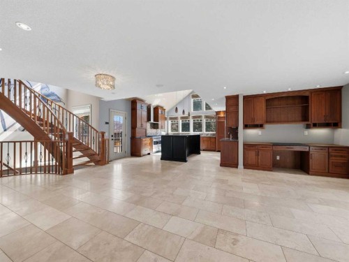 10703 Willowgreen Drive Se, Calgary, AB - Indoor