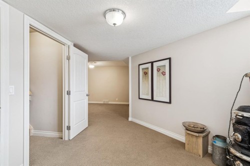 937 Cimarron Park Close, Okotoks, AB - Indoor Photo Showing Other Room