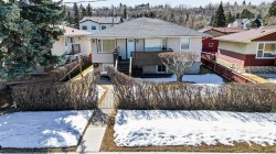 8715 36 Avenue NW Calgary, AB T3B 1W2