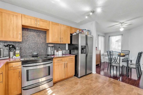 53 Shawfield Road Sw, Calgary, AB - Indoor Photo Showing Kitchen