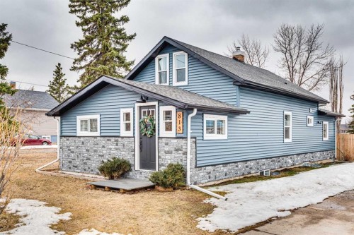 813 8 Avenue NE Three Hills, AB T0M 2A0