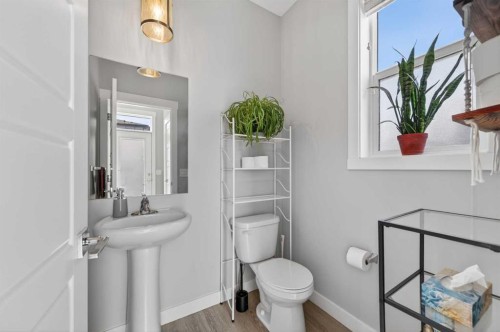 29 Skyview Parade Ne, Calgary, AB - Indoor Photo Showing Bathroom