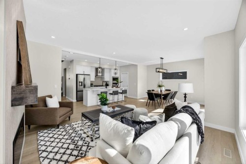 997 Alpine Drive Sw, Calgary, AB - Indoor Photo Showing Living Room