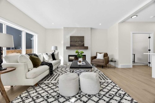 997 Alpine Drive Sw, Calgary, AB - Indoor Photo Showing Living Room