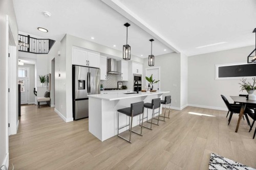 997 Alpine Drive Sw, Calgary, AB - Indoor