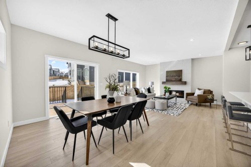 997 Alpine Drive Sw, Calgary, AB - Indoor Photo Showing Dining Room