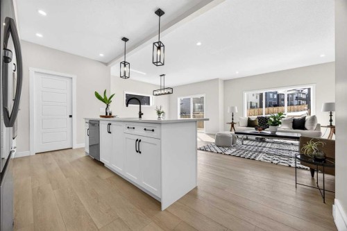 997 Alpine Drive Sw, Calgary, AB - Indoor