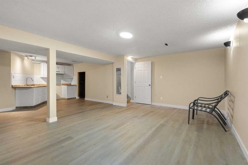 268 Madeira Place Ne, Calgary, AB - Indoor Photo Showing Other Room