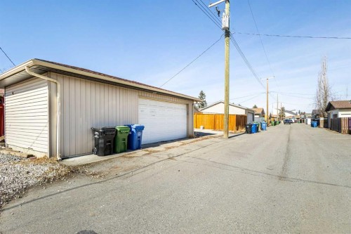 268 Madeira Place Ne, Calgary, AB - Outdoor With Exterior