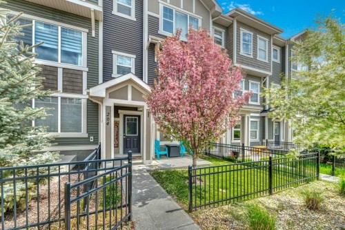 204 Sundown Road, Cochrane, AB - Outdoor