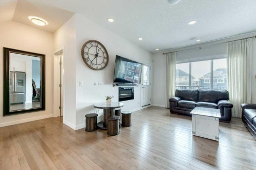 204 Sundown Road, Cochrane, AB - Indoor Photo Showing Living Room