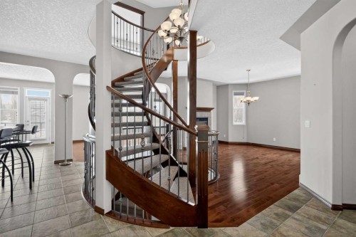 70 Panatella Circle Nw, Calgary, AB - Indoor Photo Showing Other Room