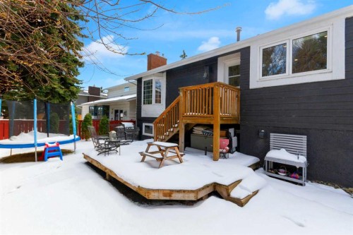 40 Deermont Road Se, Calgary, AB - Outdoor With Exterior