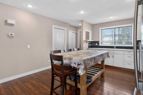 32 Fallingworth Court Ne, Calgary, AB - Indoor Photo Showing Dining Room