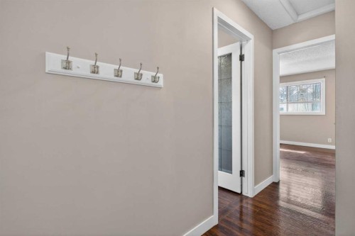 32 Fallingworth Court Ne, Calgary, AB - Indoor Photo Showing Other Room