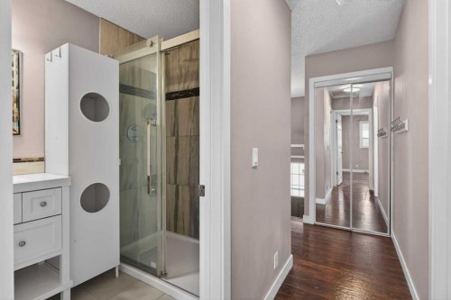 32 Fallingworth Court Ne, Calgary, AB - Indoor
