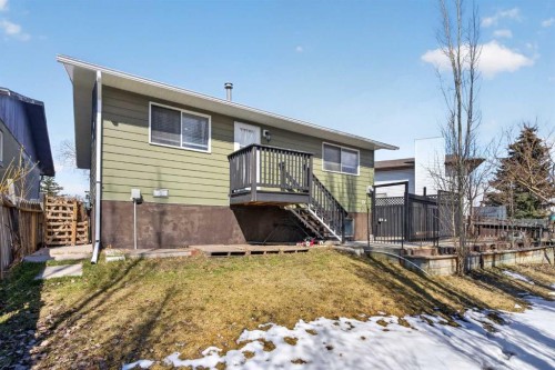 32 Fallingworth Court Ne, Calgary, AB - Outdoor