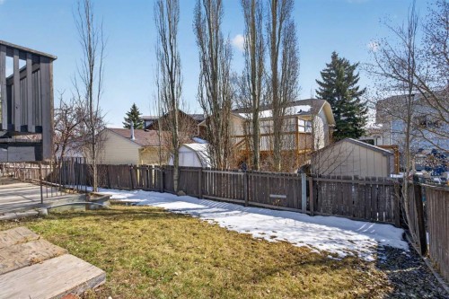 32 Fallingworth Court Ne, Calgary, AB - Outdoor