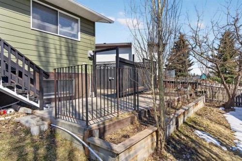 32 Fallingworth Court Ne, Calgary, AB - Outdoor