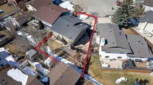 32 Fallingworth Court Ne, Calgary, AB - Outdoor