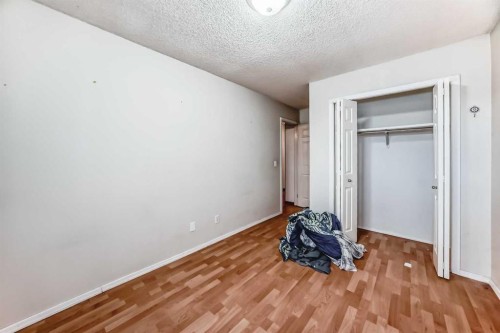 243 Erin Meadow Close, Calgary, AB - Indoor Photo Showing Other Room