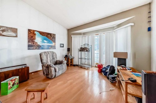 243 Erin Meadow Close, Calgary, AB - Indoor
