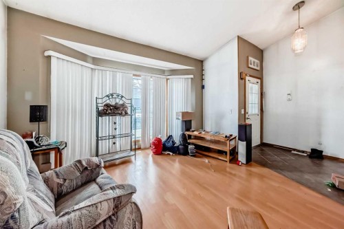 243 Erin Meadow Close, Calgary, AB - Indoor